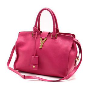 06.YVES-SAINT-LAURENT This brand has a very classic and unique french style. Its designs are very feminine, especially the shoulder bags. It is known for the Sac du Jour and Envelope models.